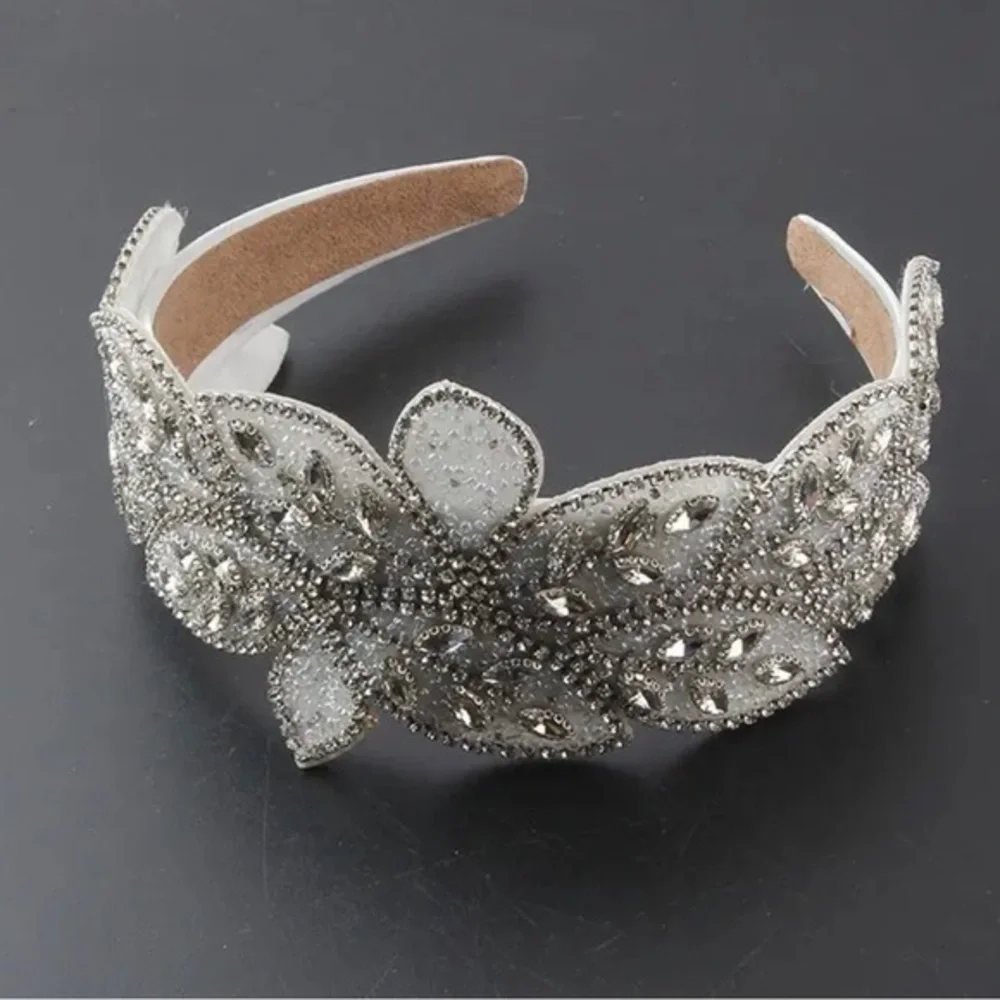 Elegant headband/tiara